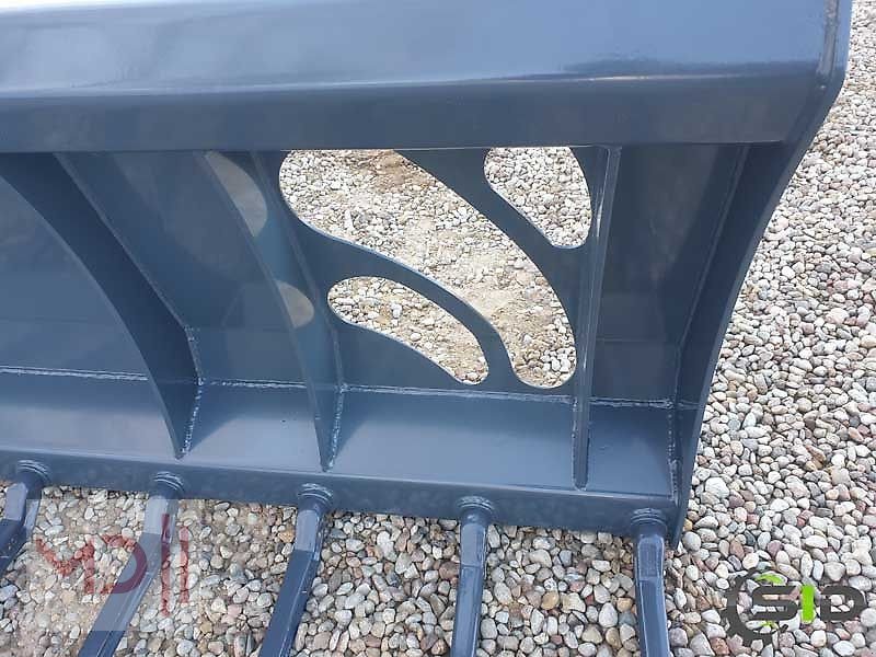 Kompaktlader des Typs MD Landmaschinen SD Mistgabel | 1,2 m - 2,2 m, Neumaschine in Zeven (Bild 9)